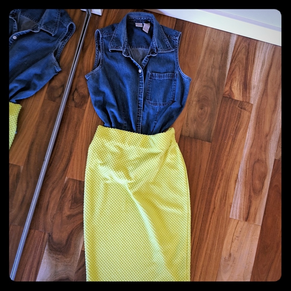 Vintage Sleeveless Denim collared shirt